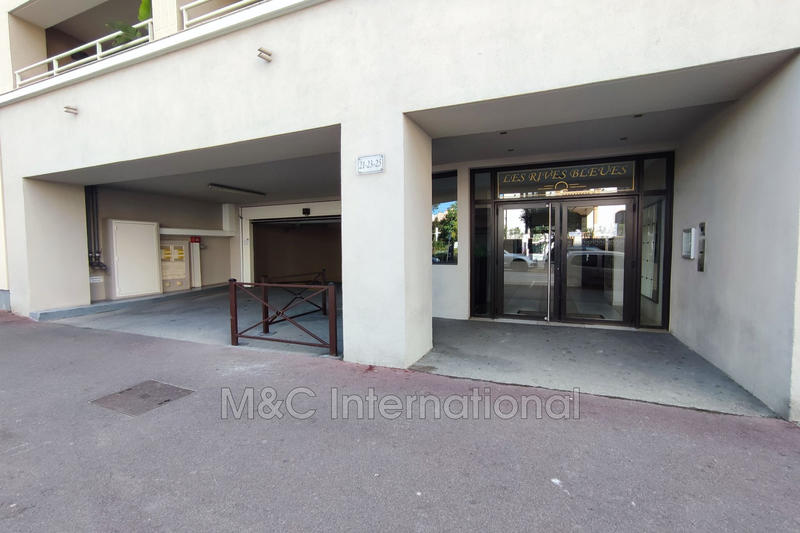 Parking / Garage - 12 m²