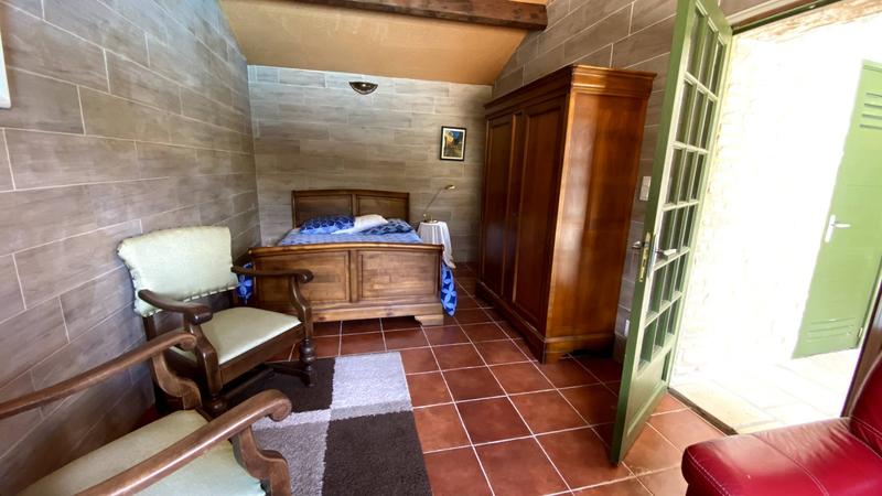 Propriété - 350 m² - 9 pièces