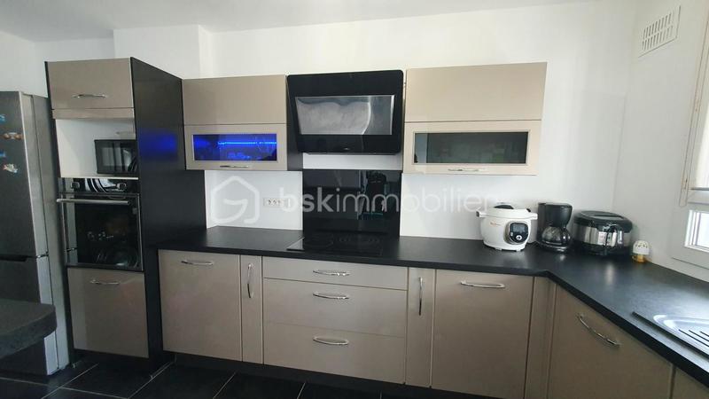 Appartement - 77 m² - 4 pièces