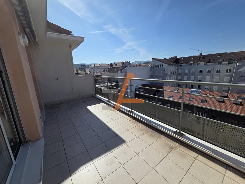 Appartement - 122 m² - 5 pièces