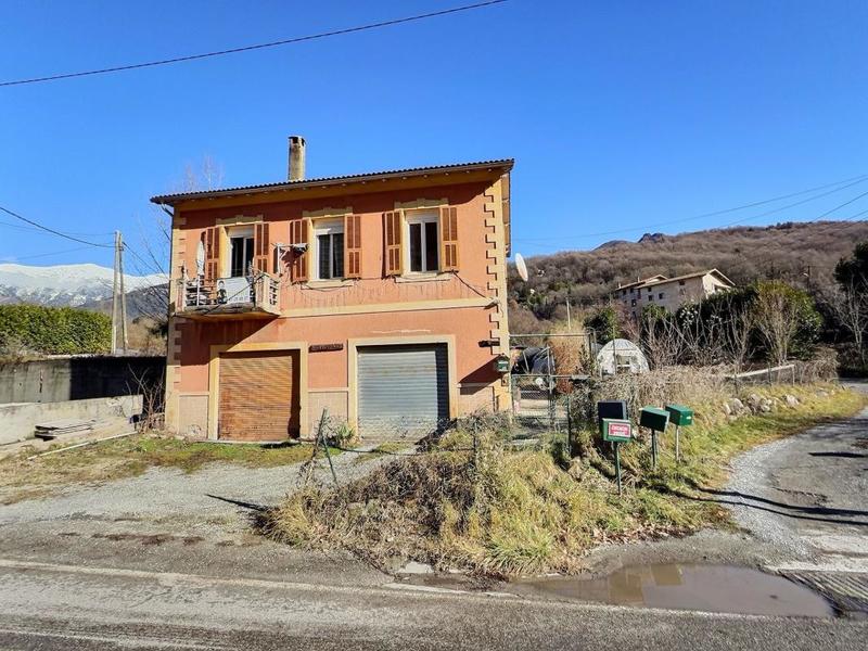 Maison - 75 m² - 4 pièces