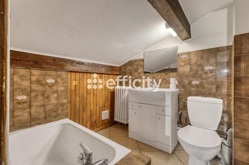 Maison - 182 m² - 7 pièces