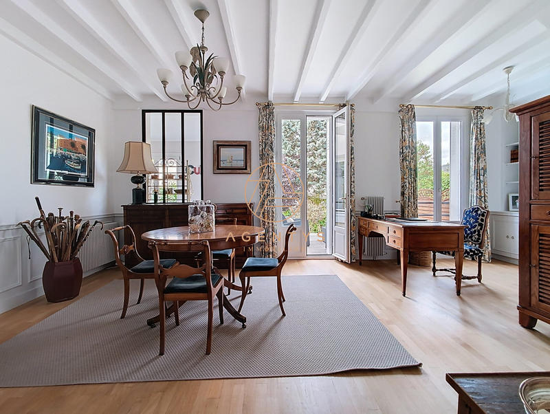 Maison - 153 m² - 7 pièces