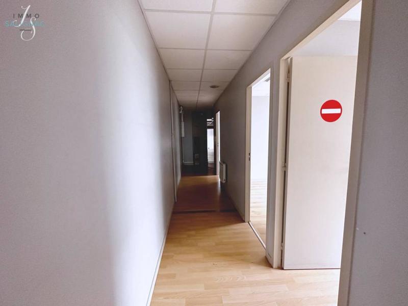 Bureau - 130 m² - 5 pièces