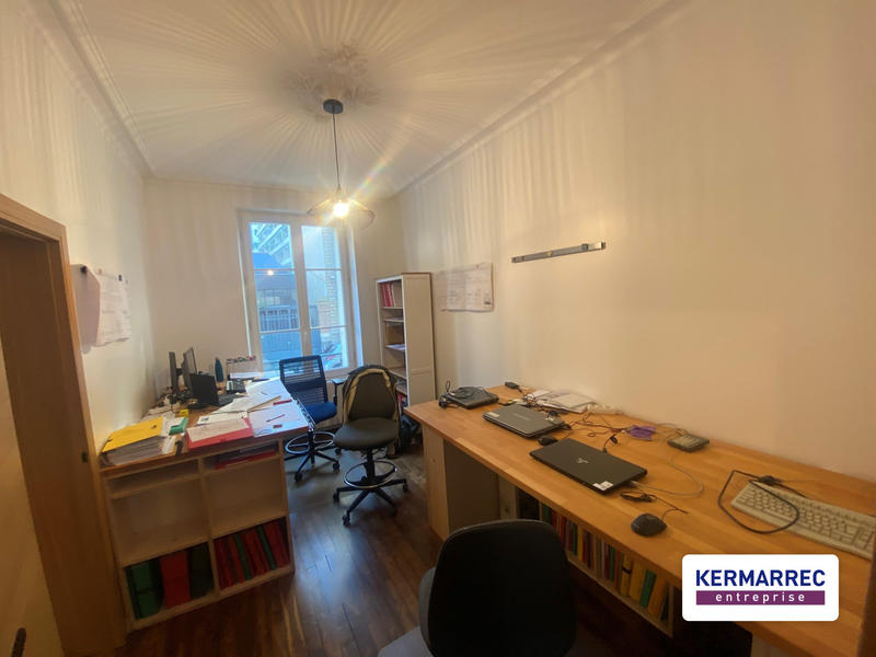 Bureau - 80 m² - 4 pièces
