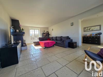 Maison - 238 m² - 8 pièces