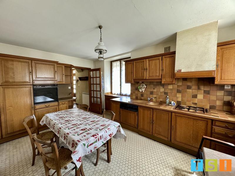 Maison - 145 m² - 6 pièces