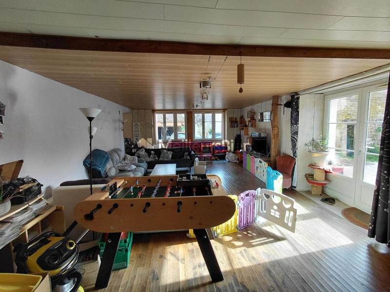 Maison - 271 m² - 7 pièces