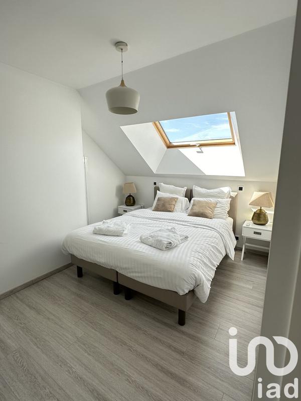 Maison - 227 m² - 9 pièces