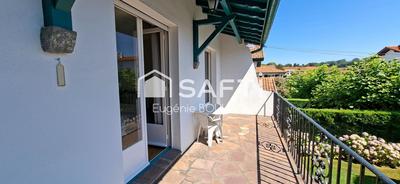 Maison - 185 m² - 8 pièces