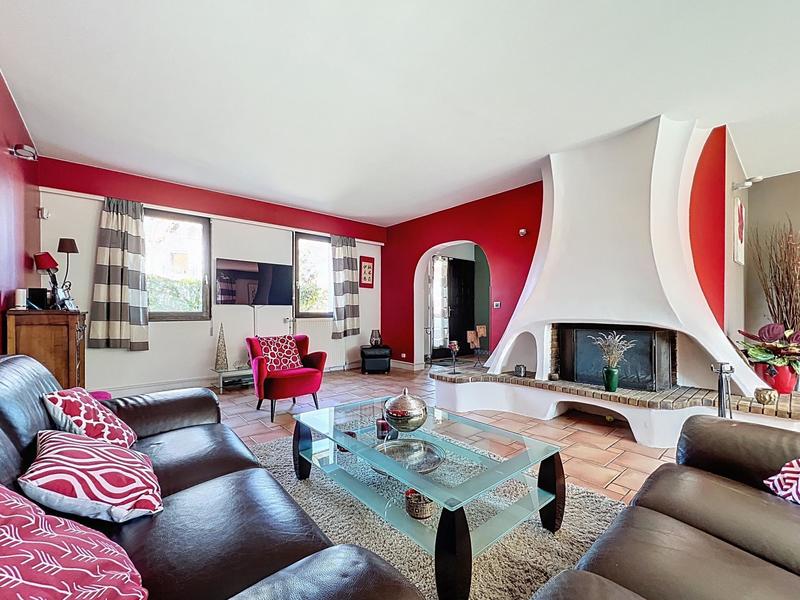 Maison - 196 m² - 7 pièces