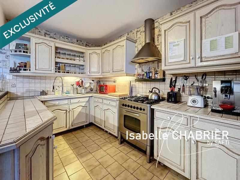 Maison - 253 m² - 6 pièces