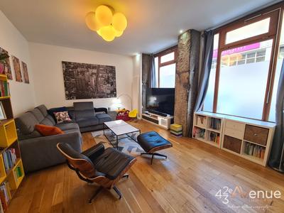 Appartement - 77 m² - 3 pièces