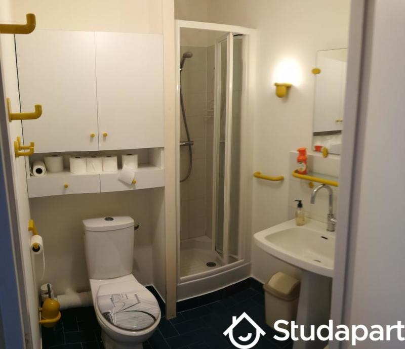 Chambre - 12 m² - 1 pièce