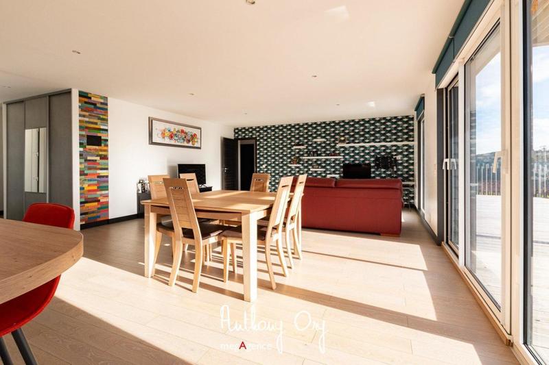 Maison - 118 m² - 4 pièces