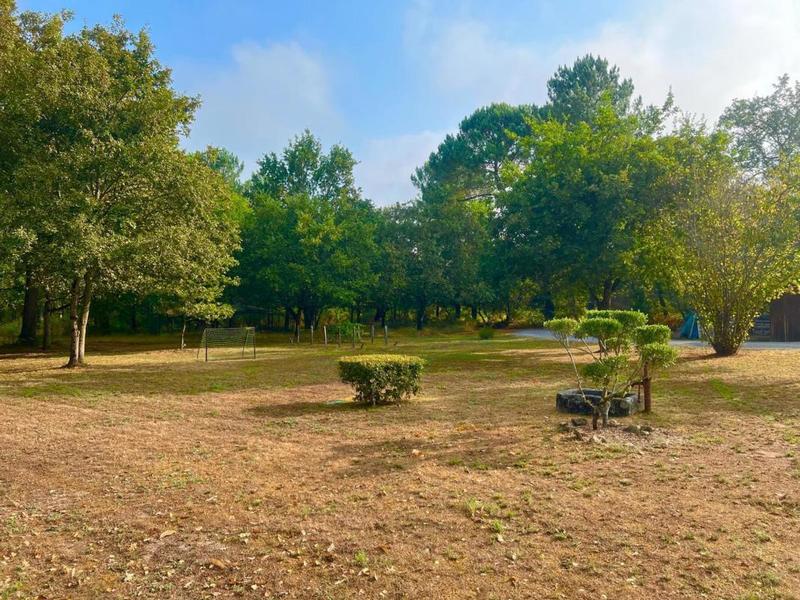 Propriété - 210 m² - 6 pièces