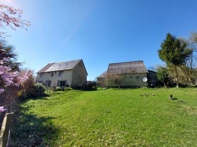 Maison ancienne - 175 m² - 8 pièces