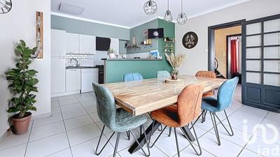 Maison - 190 m² - 8 pièces