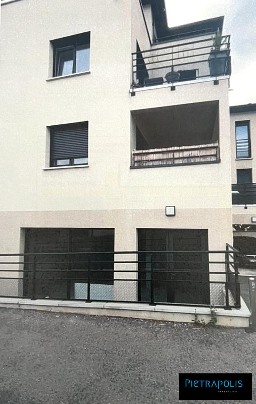 Local d'activités - 77 m² - 1 pièce