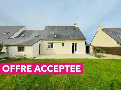 Maison - 98 m² - 5 pièces