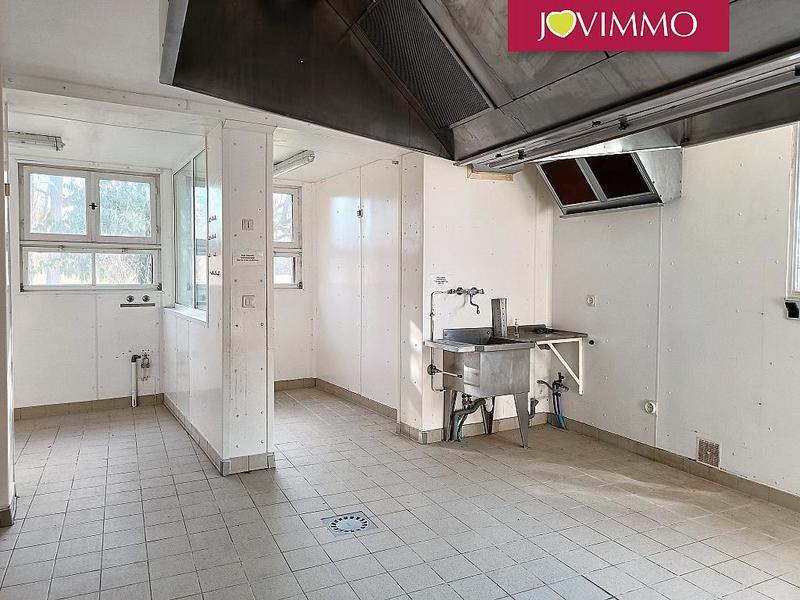 Maison - 725 m² - 28 pièces