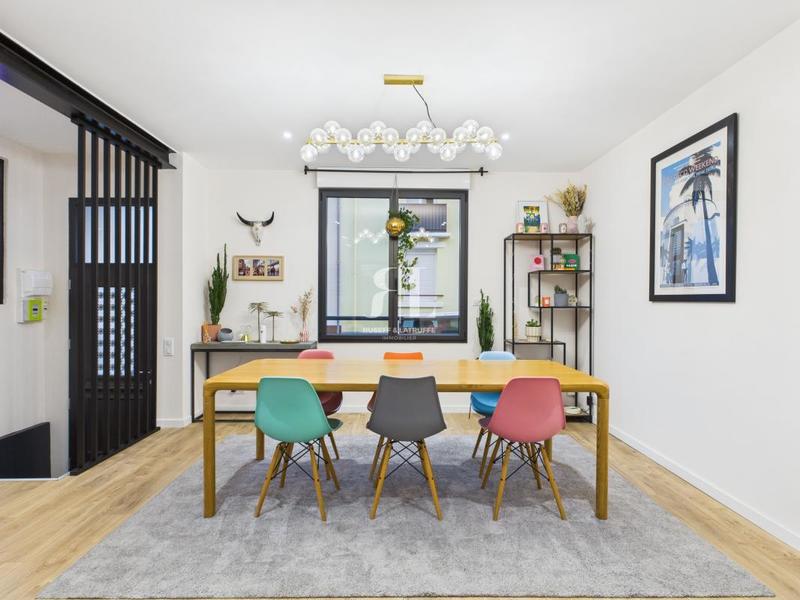 Maison - 164 m² - 5 pièces