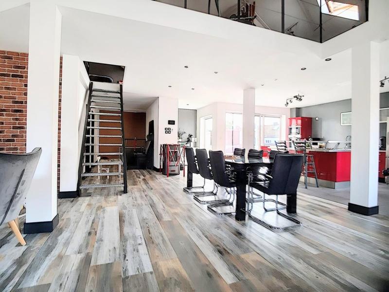 Maison - 160 m² - 4 pièces