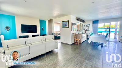 Maison - 210 m² - 7 pièces