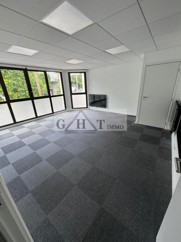 Local commercial - 220 m²