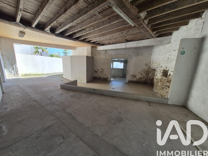 Maison - 400 m² - 5 pièces