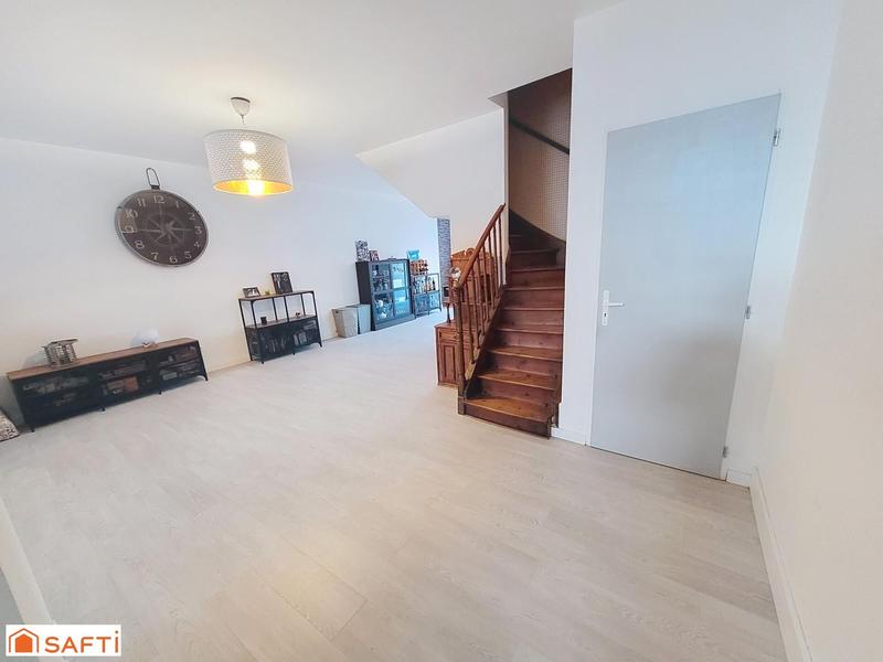 Maison - 135 m² - 6 pièces
