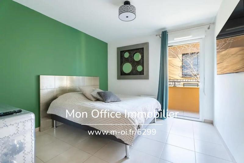 Appartement - 75 m² - 3 pièces