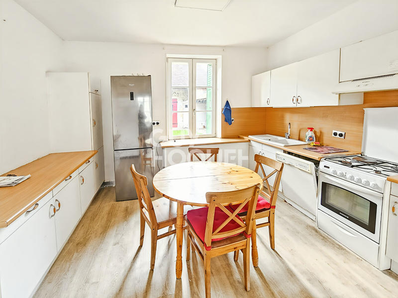 Maison - 104 m² - 5 pièces