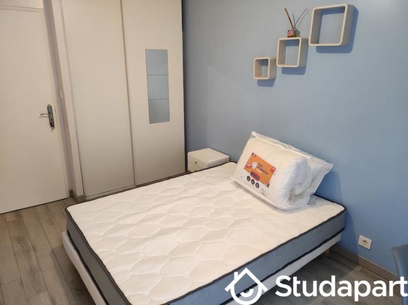 Chambre - 12 m² - 1 pièce