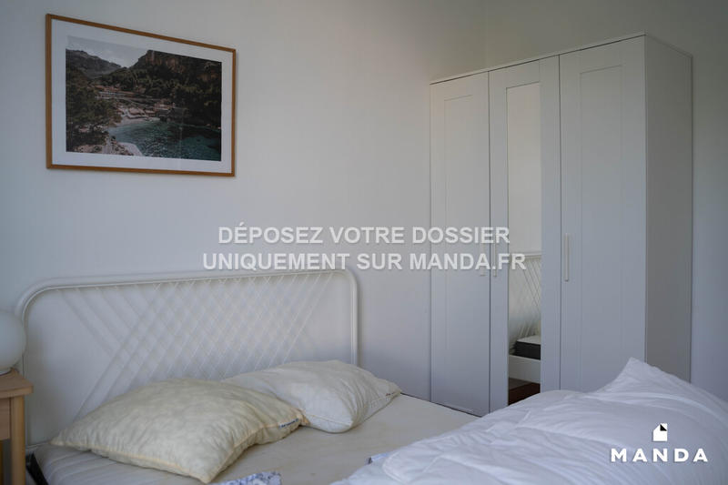 Chambre - 10 m² - 5 pièces