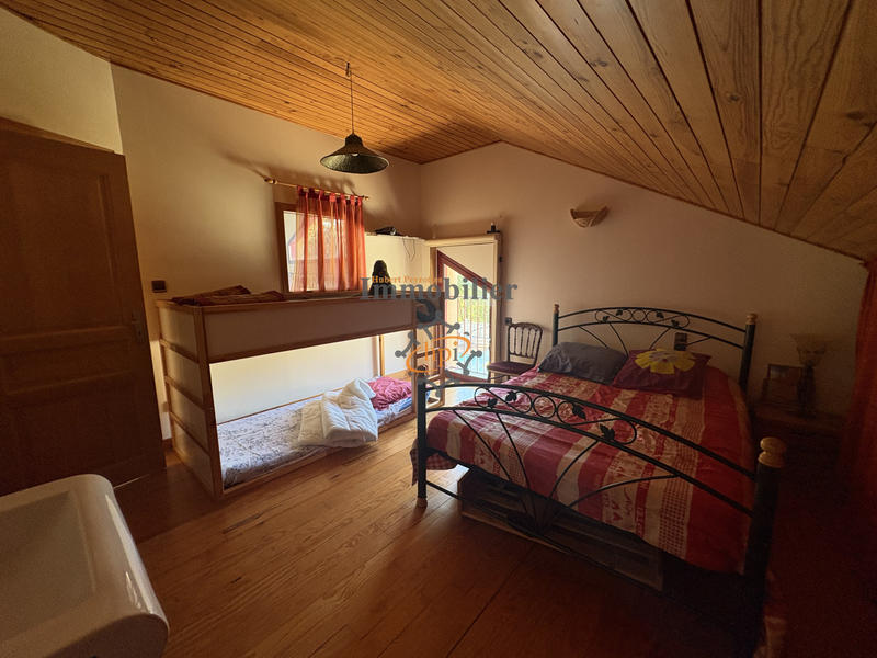 Maison - 284 m² - 7 pièces