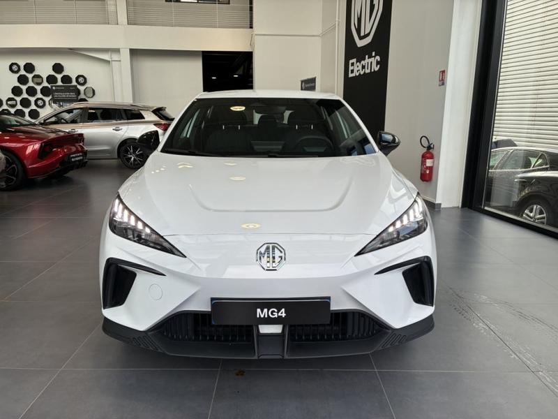 Mg Mg4 Standard 51kWh 125kW