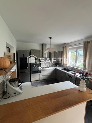 Maison - 124 m² - 6 pièces