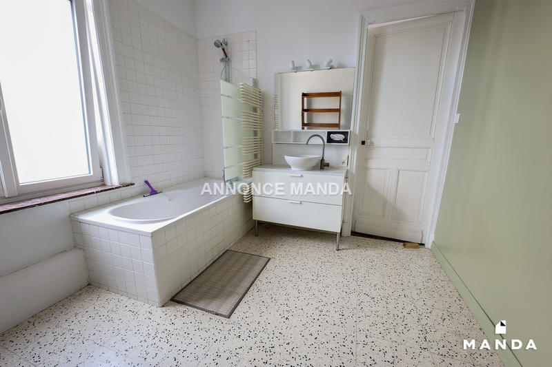 Appartement - 75 m² - 2 pièces