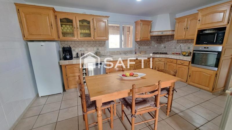 Maison - 171 m² - 8 pièces