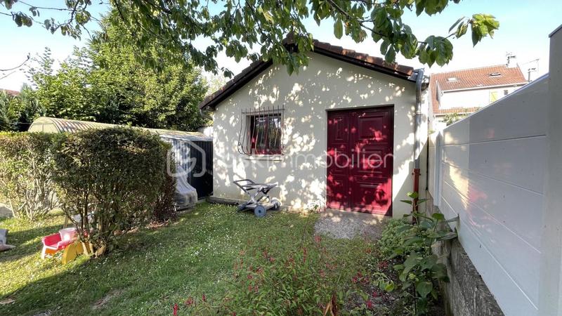 Maison traditionnelle - 72 m² - 4 pièces