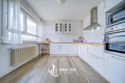 Appartement - 95 m² - 5 pièces