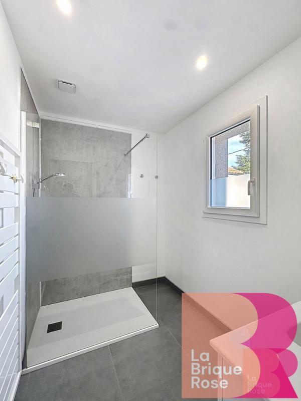 Maison - 200 m² - 9 pièces