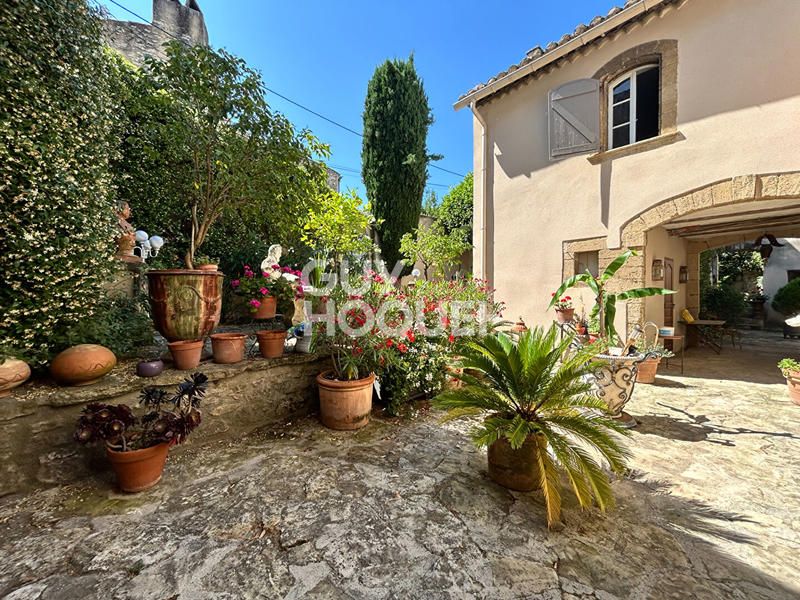 Maison - 270 m² - 10 pièces