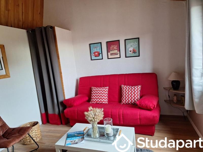 Chambre - 14 m² - 1 pièce