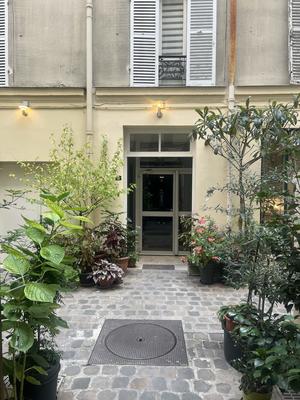 Fonds de commerce - Local commercial - 117 m²