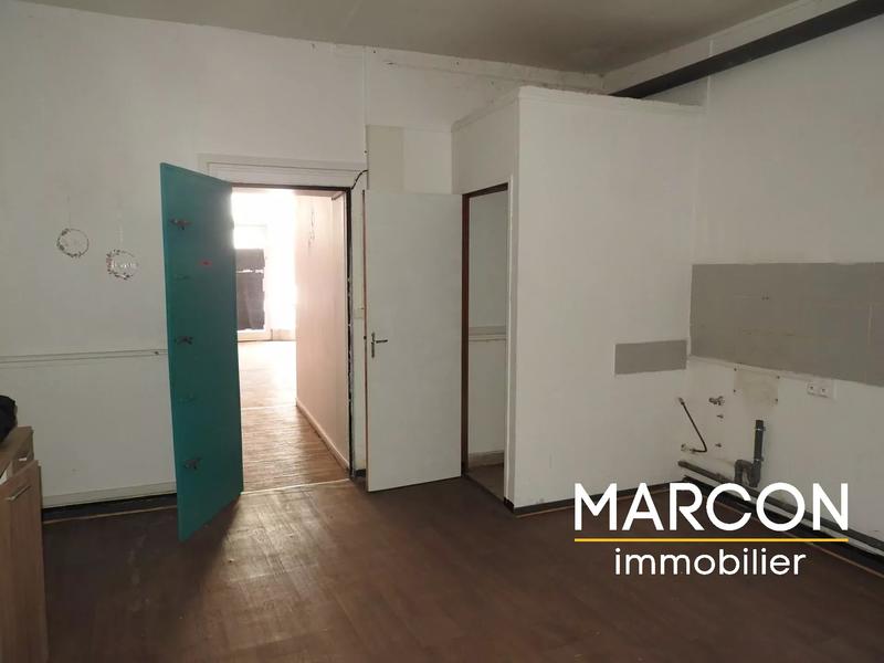 Immeuble - 95 m² - 5 pièces