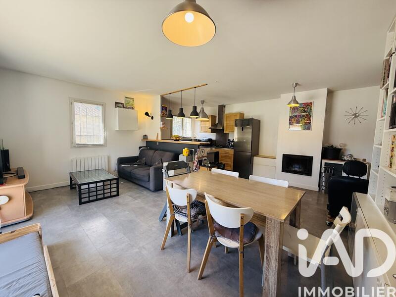 Maison - 77 m² - 5 pièces