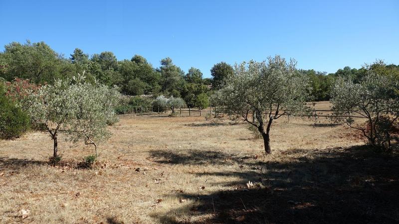 Terrain - 3 107 m²