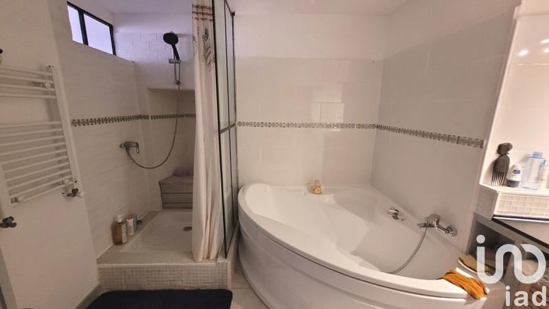 Maison - 244 m² - 5 pièces